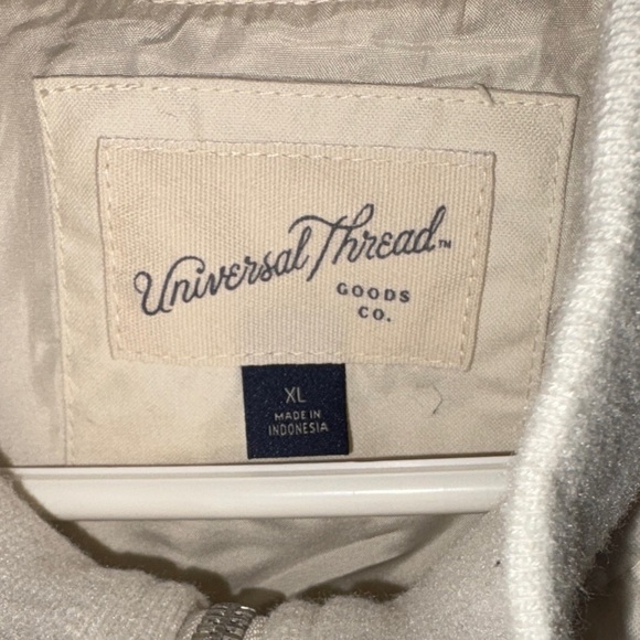 Universal Thread Women's Cream Bomber Jacket - Picture 2 of 10